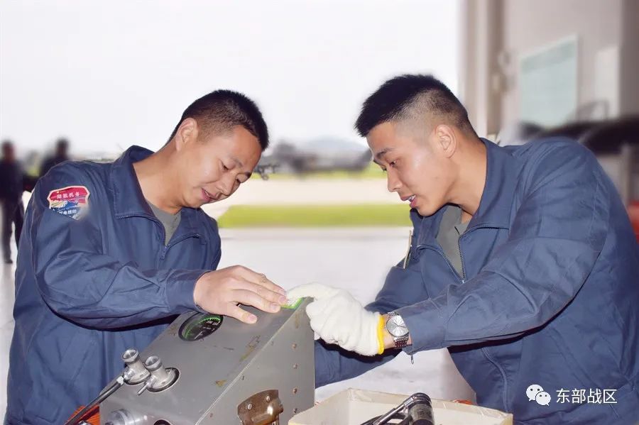 杨小龙入伍16年他10多次立功受奖