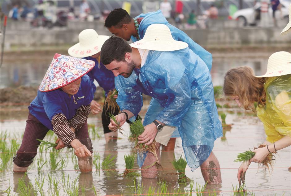 For a nearby getaway, Fuyang offers year-round appeal