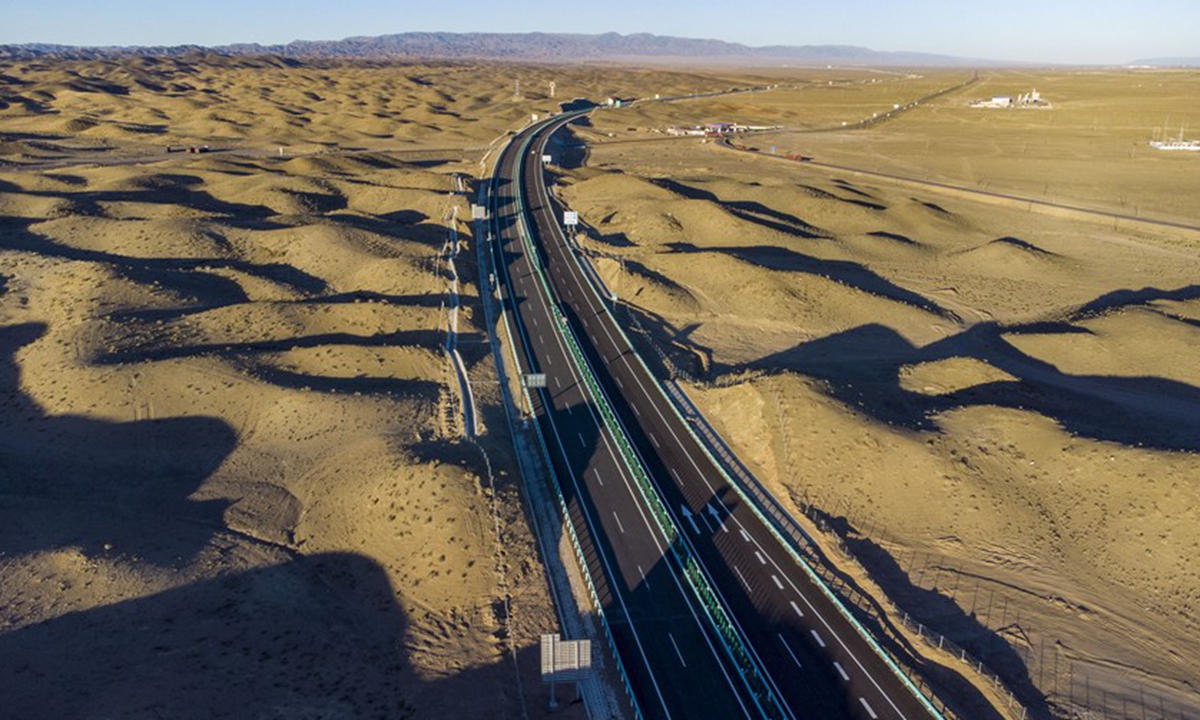 Aerial photo taken on June 28, 2021 shows a section of the Beijing-Urumqi Expressway in Kazak Autonomous County of Barkol, northwest China's Xinjiang Uygur Autonomous Region. (Xinhua/Hu Huhu) Aerial photo taken on June 28, 2021 shows a section of the Beijing-Urumqi Expressway in Kazak Autonomous County of Barkol, northwest China's Xinjiang Uygur Autonomous Region. (Xinhua/Hu Huhu)