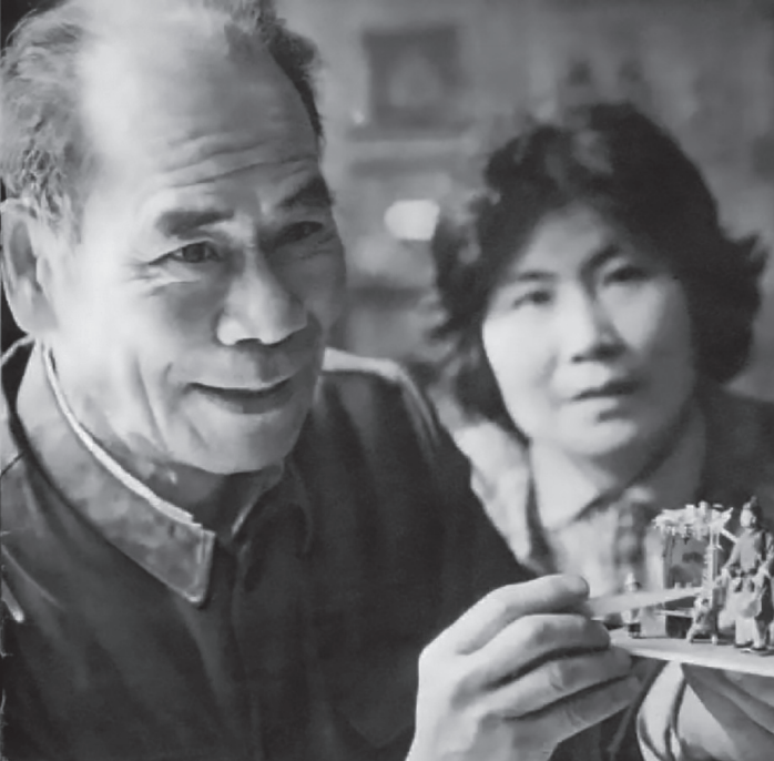 郎绍安从胖娃娃,小兔子捏起,一件能换一个铜子儿,后来技艺日渐精湛,捏